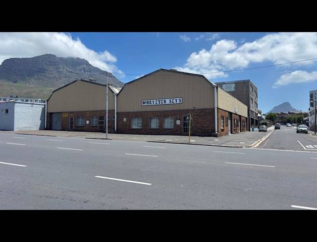 BUSINESS FOR SALE IN SALT RIVER